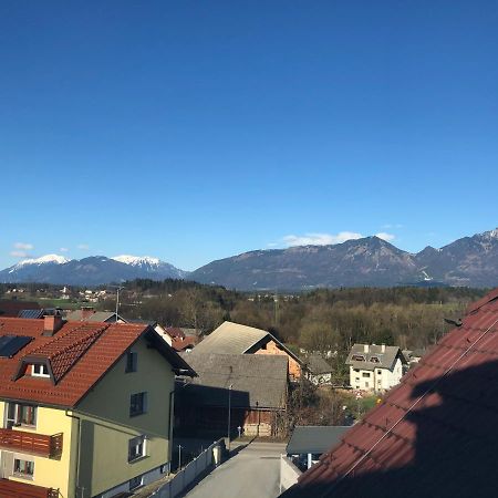 Apartma Ajda Appartamento Kranj Esterno foto
