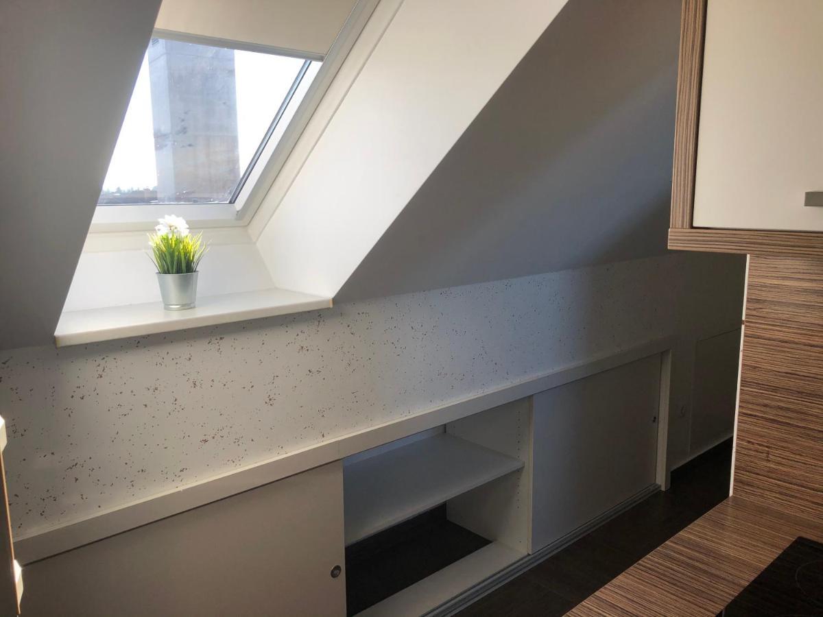 Apartma Ajda Appartamento Kranj Esterno foto